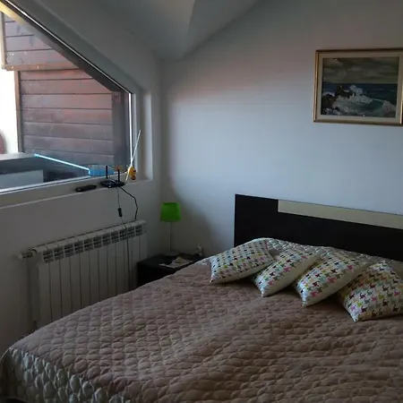 Apartament Chamkoriya *