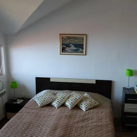 Apartament Chamkoriya *